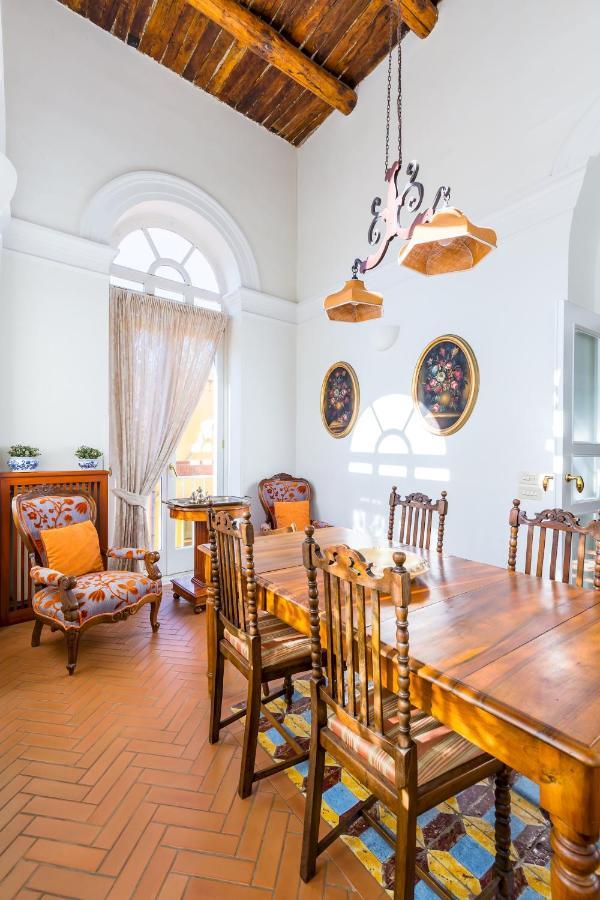 Residenza Capano Charming House By Napoliapartments Esterno foto