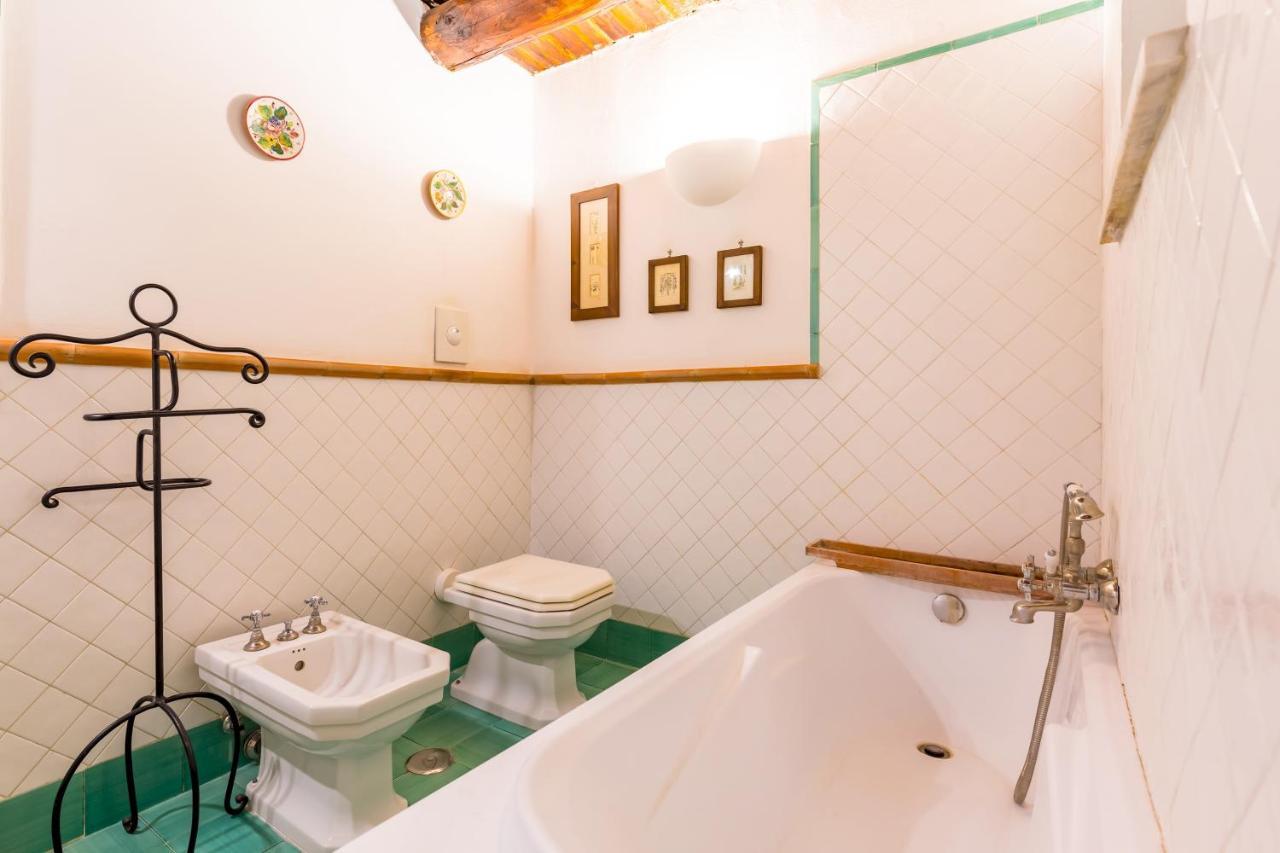 Residenza Capano Charming House By Napoliapartments Esterno foto