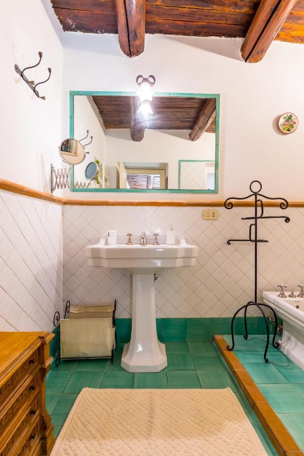 Residenza Capano Charming House By Napoliapartments Esterno foto
